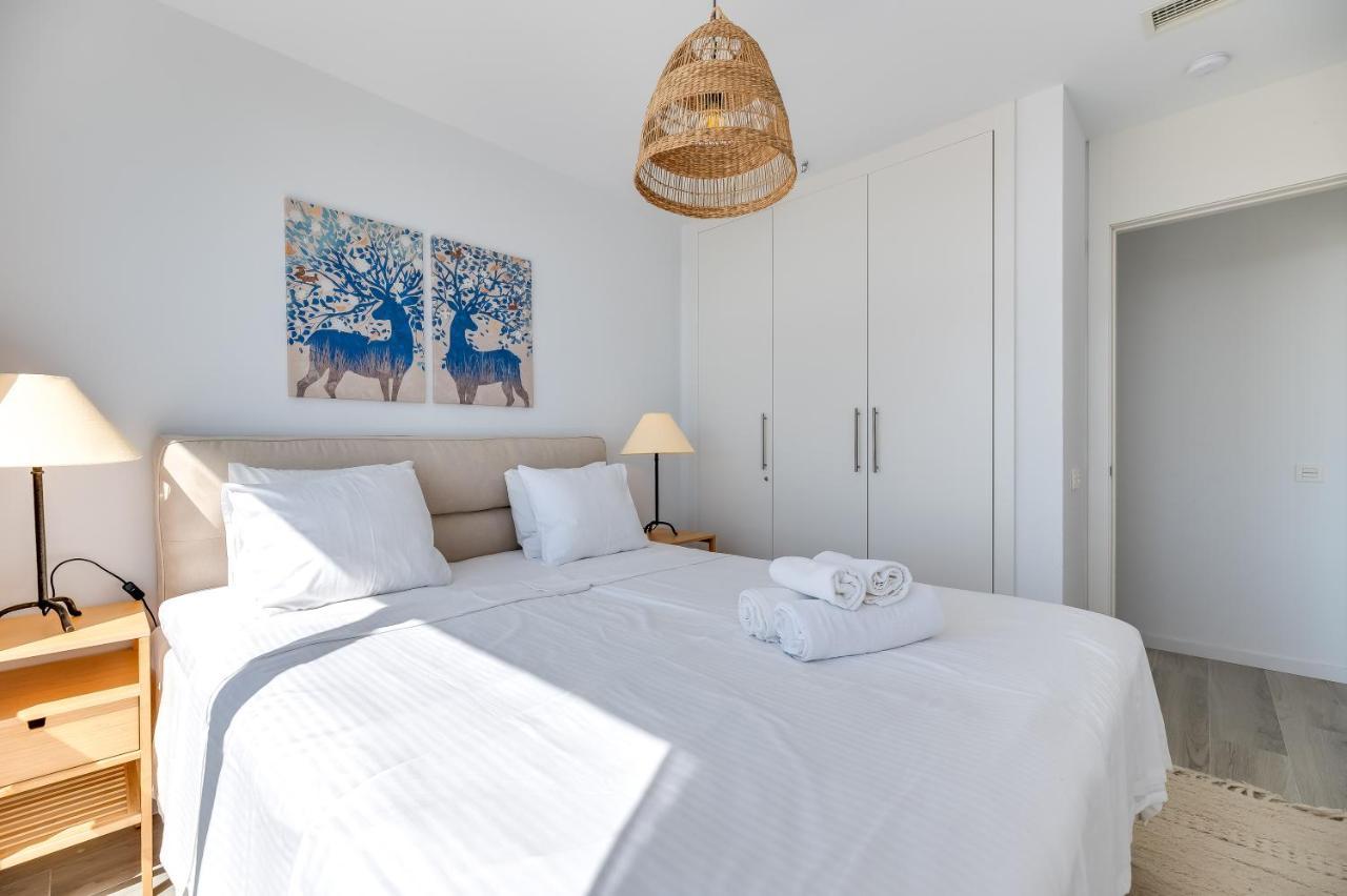 Unique 3-Bdrm Townhouse, Stunning View, Pool & Bbq Daire Estepona Dış mekan fotoğraf