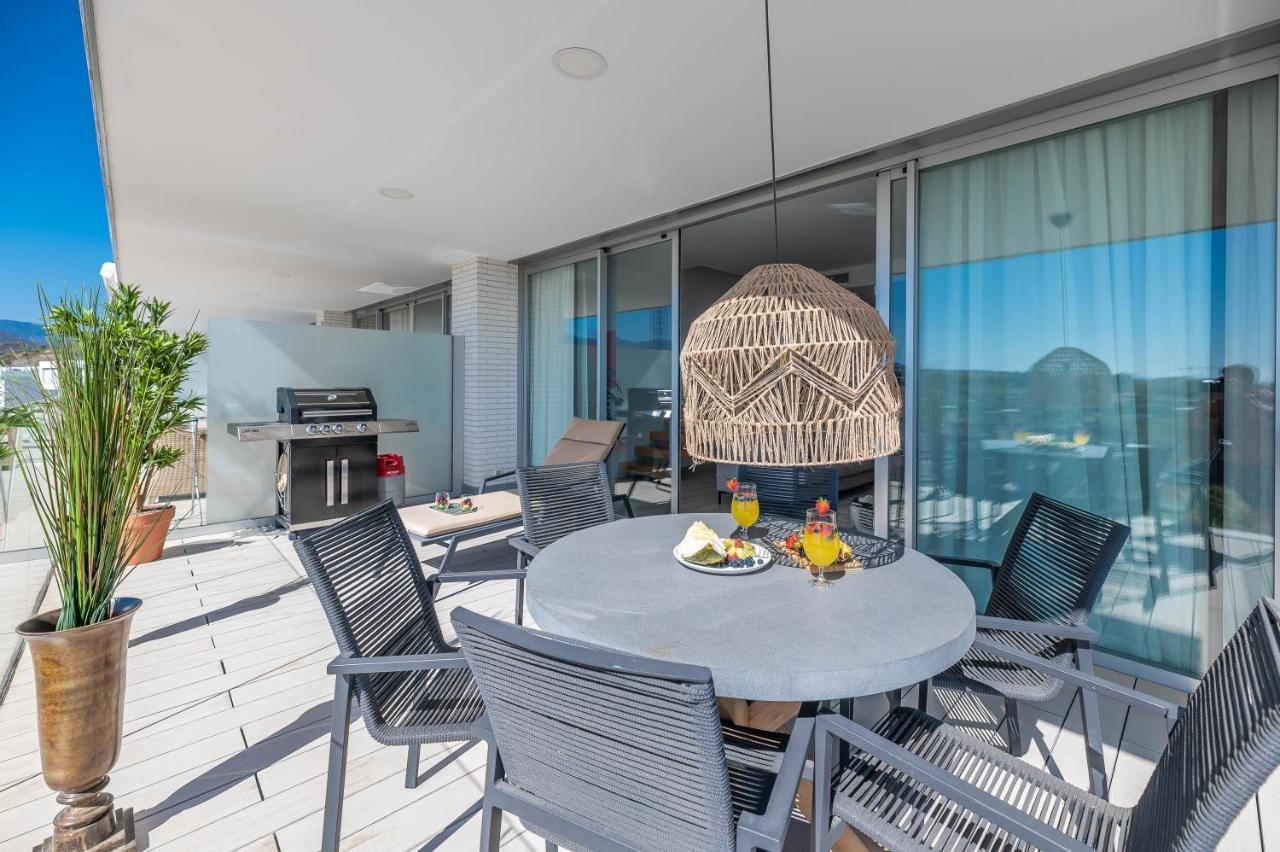 Unique 3-Bdrm Townhouse, Stunning View, Pool & Bbq Daire Estepona Dış mekan fotoğraf