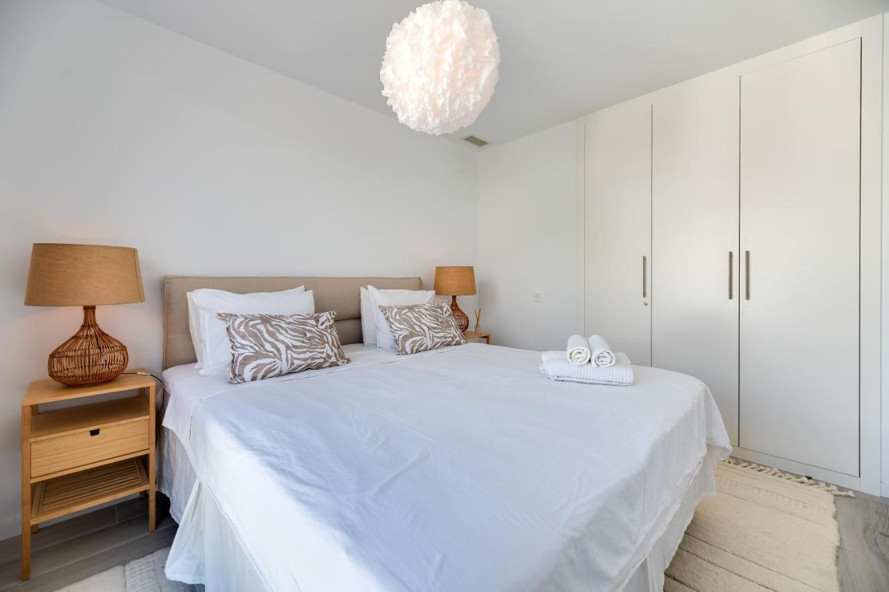 Unique 3-Bdrm Townhouse, Stunning View, Pool & Bbq Daire Estepona Dış mekan fotoğraf