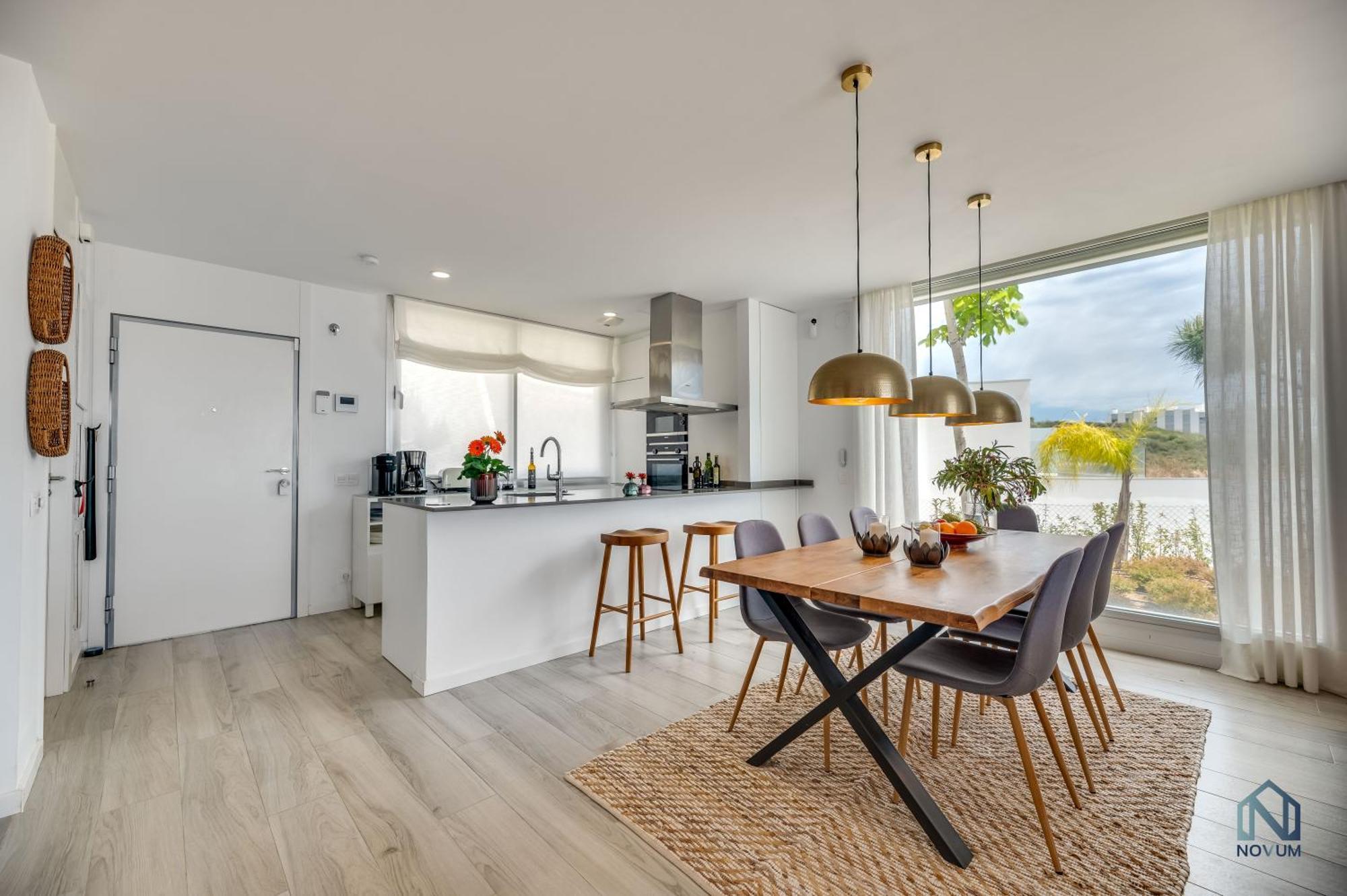 Unique 3-Bdrm Townhouse, Stunning View, Pool & Bbq Daire Estepona Dış mekan fotoğraf